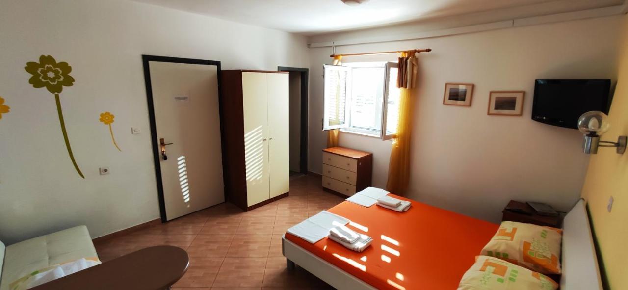 Apartments Veronika Макарська Екстер'єр фото